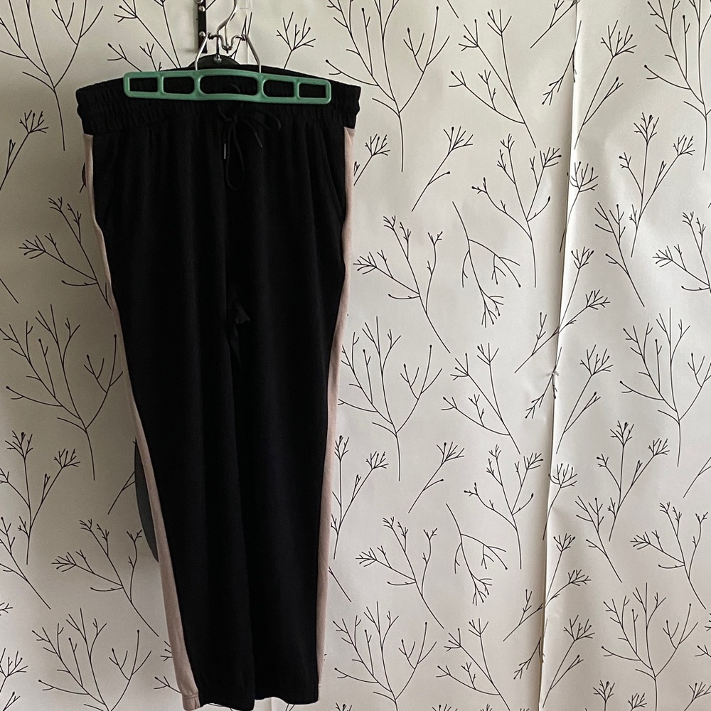 Danskin Black and Tan Pantsuit